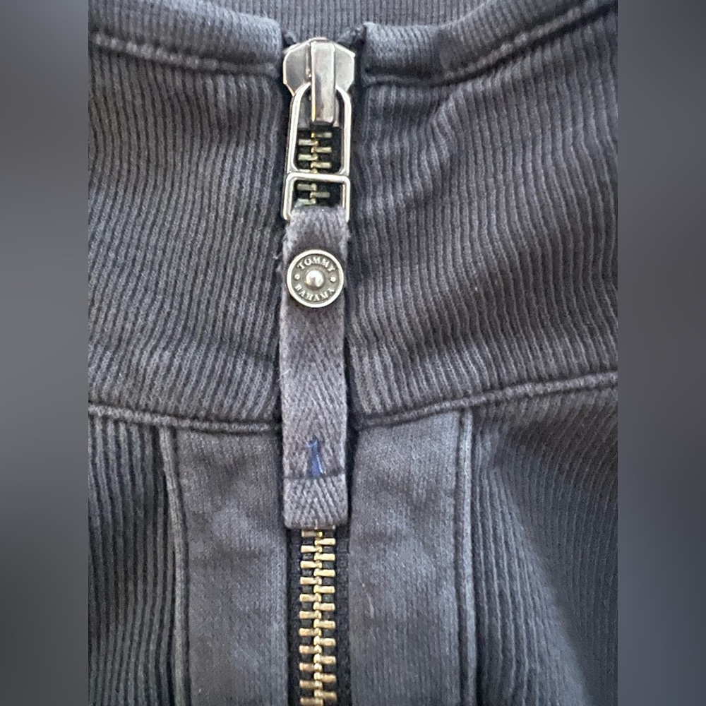Tommy Bahama 1/4 Zip Pullover - Picture 3 of 7